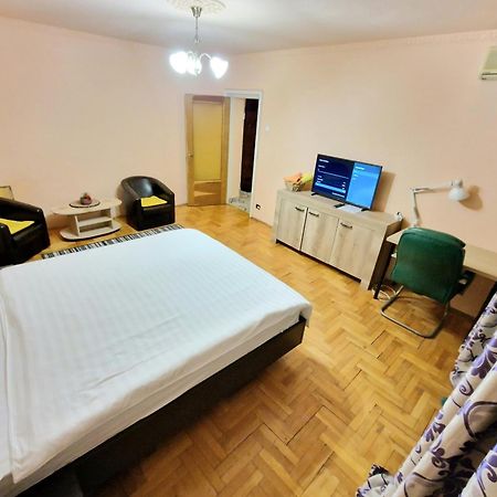 Global Downtown Apartments - Unirii Bucarest Esterno foto