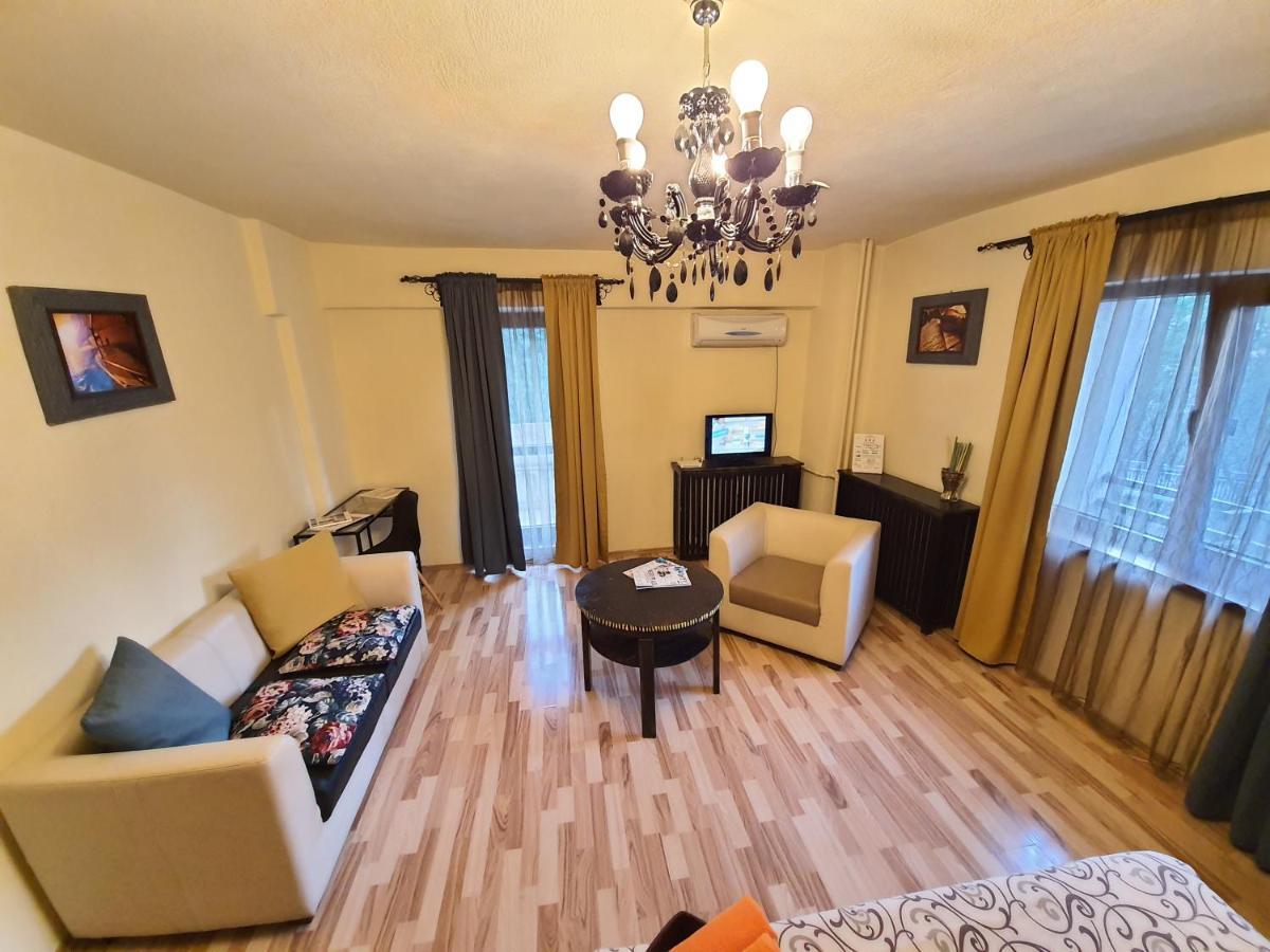 Global Downtown Apartments - Unirii Bucarest Esterno foto