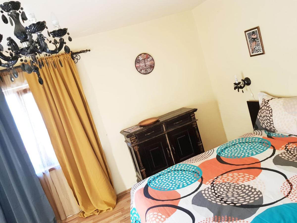 Global Downtown Apartments - Unirii Bucarest Esterno foto