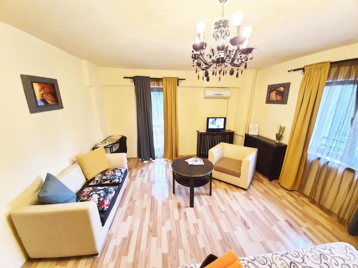 Global Downtown Apartments - Unirii Bucarest Esterno foto