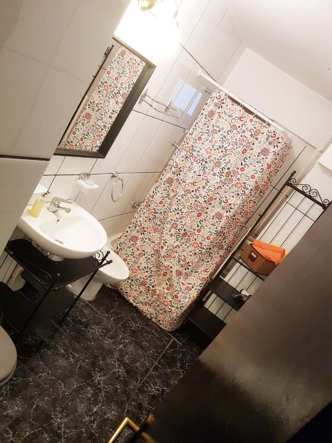 Global Downtown Apartments - Unirii Bucarest Esterno foto